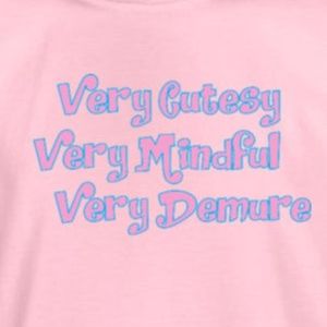 เสื้อยืดคอกลมแขนสั้นสีชมพูสำหรับวัยรุ่นพร้อมดีไซน์กราฟิกสำหรับใส่ไปโรงเรียนทุกวัน สวมใส่สบาย - Product Image 3