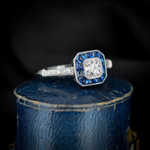 Élégante bague de fiançailles vintage en or blanc 14 carats avec incrustation de perles de diamant de laboratoire certifiées IGI pour cadeaux de mariage - Product Image 6