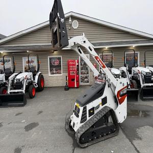 Mini-chargeuse sur pneus économique pour Bobcat MT100 avec pelle rétrocaveuse avant, moteur et pompe puissants, performance fiable - Product Image 2