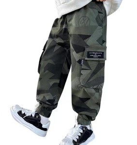 Nouveau pantalon de survêtement camouflage tendance pour garçons, pantalon cargo hip-hop pour grands enfants, idéal pour les voyages en extérieur 2026 - Product Image 2