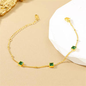 กำไลข้อมือแบบเทนนิส AMBER JEWELS ดีไซน์เรียบหรู ชุบทอง 10K ประดับคริสตัลสีเขียว รูปทรงเรขาคณิต เหมาะสำหรับทุกเพศทุกวัย สวมใส่ได้ทุกวัน ได้รับการรับรองจาก IGI - Product Image 2