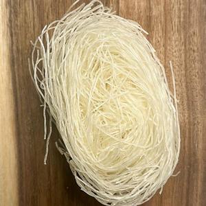 Palitos de arroz finos blancos naturales, fideos secos, vermicelli de Vietnam - Product Image 4