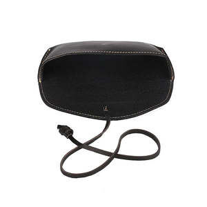 Estuche para Gafas de Sol Unisex de Alta Calidad al por Mayor OEM/ODM en Cuero Genuino con Cierre de Botón Personalizado por RIMZA INDUSTRIES - Product Image 5