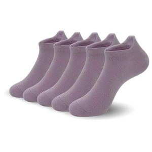 Chaussettes de sport respirantes pour femmes en coton et fibre de bambou, avec logo personnalisé, antibactériennes, séchage rapide, chaussettes décontractées avec logo intégré - Product Image 1