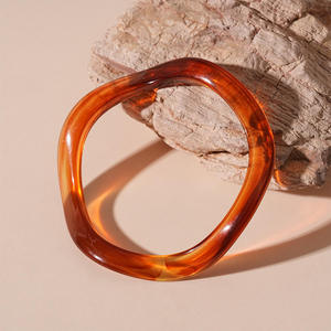 Bracelet en résine pour femme, bijoux artisanaux en résine, style bohème, géométrique irrégulier, bracelet jonc en acrylique, rétro exagéré - Product Image 3
