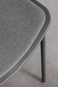 Silla de Comedor Moderna Minimalista de Metal con Tapicería de Tela para Uso Doméstico - Product Image 5
