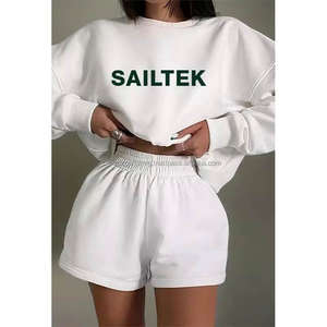 ชุดฤดูร้อนสำหรับผู้หญิง 2024 ชุดกีฬาพิมพ์โลโก้ได้ตามสั่ง ชุดเซ็ตเสื้อและกางเกงขาสั้น 2 ชิ้น ชุดเสื้อสเวตเชิ้ตและกางเกงขาสั้นสำหรับผู้หญิง - Product Image 1