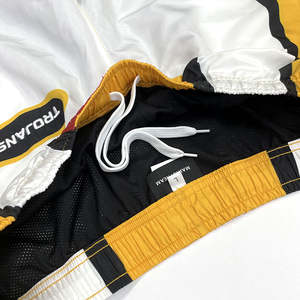 Ensemble de survêtement coupe-vent personnalisé avec logo brodé, veste zippée 1/4 et short, ensemble de sport - Product Image 4