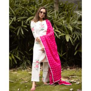 Ensemble de costume en coton brodé de fleurs blanches pour femmes avec dupatta rose, tenue décontractée d'été - Product Image 1