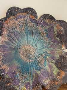 Bol en résine écologique finition nacrée, résine époxy, forme de fleur émeraude, magnifique pièce unique, décoration tournée - Product Image 5