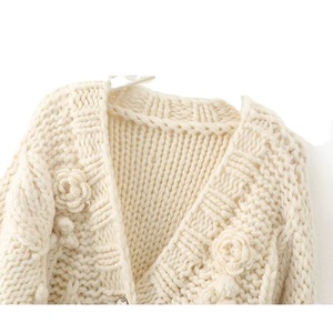 Cardigan en tricot épais pour femme Power Abaan Sports, anti-rides, avec blocs de couleur, fermeture éclair sur le devant, col en V, manches longues - Product Image 4