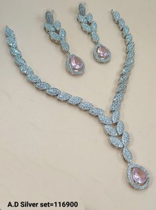 Conjunto de Joyería Nupcial Clásico Americano de Latón con Diamantes, Collar y Pendientes de Dos Piezas para Boda y Fiesta, Estilo Moderno - Product Image 1