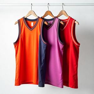 Uniformes de Baloncesto Personalizados al Por Mayor, Económicos, Sublimados, Reversibles, con Nombre del Jugador, 100% Poliéster, Secado Rápido - Product Image 3