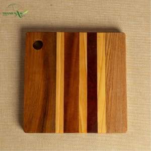 Tabla de Cortar Cuadrada de Madera de Acacia con Diseño de Rayas Naturales, 1.5 cm de Grosor, Ecológica y Duradera - Product Image 3