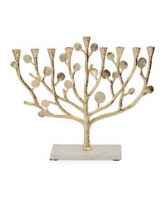 Fabricant OEM de Ménorah décorative en aluminium avec un design artistique contemporain pour la décoration du salon et de la table à manger - Product Image 1