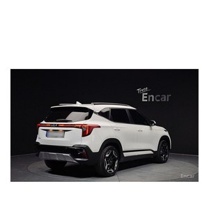 Kia Seltos 2023, 1.6 Turbo Gasolina, 2WD, Automático, Asientos de Cuero, Cámara Trasera, 23,650 km, Volante a la Izquierda - Product Image 2