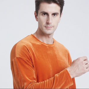 เสื้อยืดแขนยาวกำมะหยี่คุณภาพสูงสำหรับผู้ชาย เนื้อผ้านุ่มพิเศษ สวมใส่สบาย คอทรงโอ เรียบง่าย แฟชั่น เสื้อยืด OEM เสื้อผู้ชายแบบสั่งทำ - Product Image 6