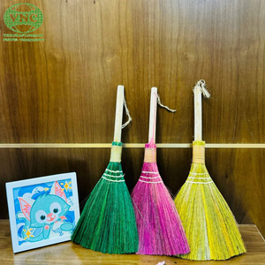 Escoba de Paja Vietnamita Premium, Auténtica Escoba Asiática Hecha a Mano con Cabezal de Material Natural de Hierba - Product Image 6