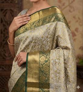 Sari de Seda Banarasi de Lujo con Bordado Zari, Sari Tradicional Indio para Bodas, Sari de Diseño Étnico para Fiestas - Product Image 4