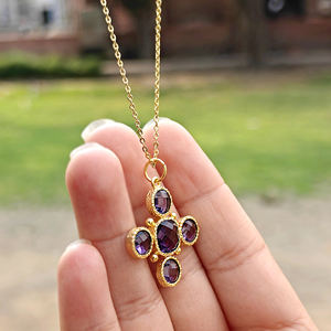 Nouveau collier tendance pour femme en laiton plaqué or 18 carats avec chaîne câble et pendentif croix en quartz améthyste violet, bijoux personnalisés - Product Image 4