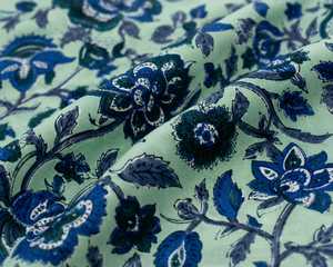 Tissu en coton imprimé floral, largeur 58/60 pouces, poids moyen, tissé, pour usage textile domestique - Product Image 2