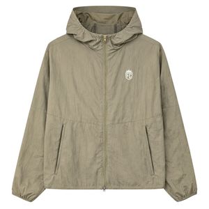 Conjunto de Chaqueta Cortavientos Translúcida y Pantalones Cortos para Hombre, Chaqueta Ligera con Capucha y Cintura Elástica, Conjunto Deportivo para Exteriores en Color Oliva - Product Image 1