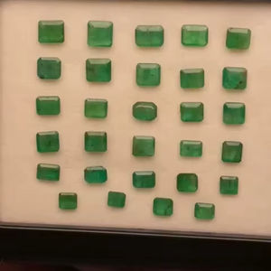 Lot de pierres précieuses d'émeraude zambienne naturelle taille émeraude, qualité AAA, avec un lustre superbe, belle couleur verte, polissage et taille parfaits. - Product Image 6