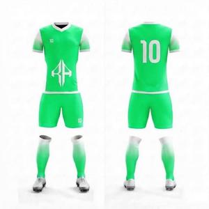 ชุดฟุตบอลพิมพ์ลายแบบ Sublimated พร้อมโลโก้สีขาวสำหรับผู้ชาย วัสดุคุณภาพสูง 100% ทรงปกติ แบบสวมหัว แขนสั้น - Product Image 1
