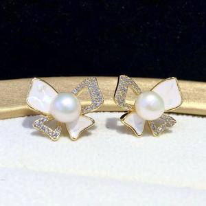 Boucles d'oreilles en or 14 carats et argent pur S925, style rural frais, perles d'eau douce injectées, design nœud fait main - Product Image 1