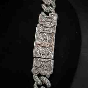 Chaîne cubaine tendance entièrement sertie de diamants Moissanite personnalisés, bijoux hip-hop pour cadeau, chaîne cubaine 16 mm DOPE JEWELLS - Product Image 5