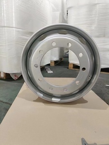 Les jantes européennes en acier argenté les plus couramment utilisées 22.5 pouces pour les pneus 11R22.5 12R22.5 et 315/80R22.5 - Product Image 4