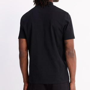 Camiseta de Hombre 100% Algodón Orgánico, Cuello Simulado, Hombros Caídos, Corte Holgado, Manga Corta, Estampado Liso, Tejido de Punto - Product Image 4