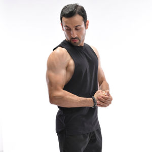 Nuevo diseño de ropa deportiva, camiseta sin mangas de corte regular para gimnasio, para hombre, para verano, al mejor precio, de secado rápido. - Product Image 1