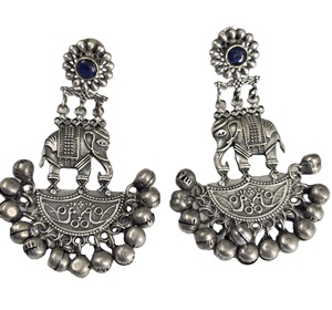 Pendientes Colgantes de Latón Oxidado con Baño de Plata Antigua y Perlas Naturales con Engaste de Bisel, Joyería Étnica Boho, Regalo para Aniversario de Mujer - Product Image 1