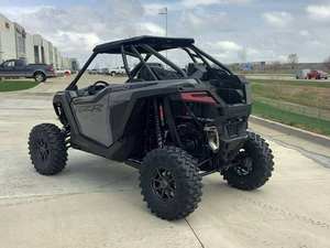 RZR Pro XP สุดยอดเครื่องยนต์ UTV: 800cc-1000cc ระบบขับเคลื่อนเครื่องยนต์เทอร์โบ EFI: เกียร์4x4: อัตโนมัติ - Product Image 3