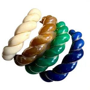 Conjunto de Pulseras de Resina Hechas a Mano, Diseño Trenzado Multicolor, Escultura Artística Redonda, para Mujeres y Niñas, Regalo de Boda, Coleccionable - Product Image 1