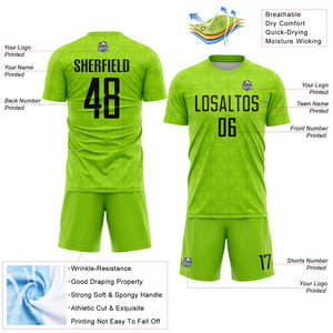 Uniforme de Fútbol Atlético al por Mayor, Conjunto de Camiseta de Fútbol con Patrón Geométrico Verde Lima, Ropa Deportiva Sublimada Premium de Secado Rápido - Product Image 3