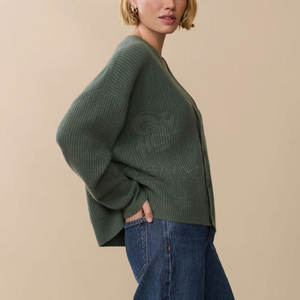 Cárdigan elegante de primera calidad para mujer, diseño de punto suave para uso diario, ajuste cómodo y moda moderna. - Product Image 5