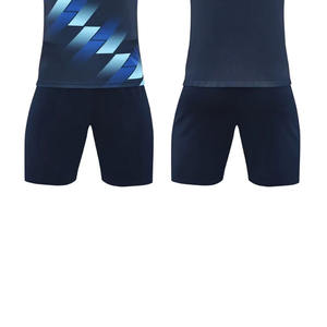 Uniformes de football en gros, 100% polyester, design personnalisé, fabriqués par FIT FRONT industries, disponibles dans toutes les couleurs - Product Image 5