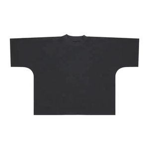 T-shirt streetwear pour homme personnalisé à col rond, coupe ample, épaules tombantes, manches courtes, 100% coton, respirant et écologique - Product Image 1