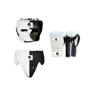 Nouvel ensemble professionnel de boxe en cuir Winning : Gants de boxe, protège-tête et protège-guêtres - Product Image 1