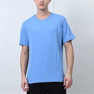 T-shirt en coton bleu clair à col rond et manches courtes pour homme, coupe classique, tricot jersey décontracté, couleur unie, design respirant - Product Image 3
