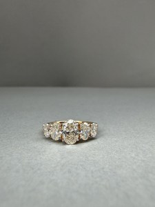 Anillo de lujo con cinco diamantes de corte ovalado de 1.01 quilates, cultivados en laboratorio, en oro sólido de 14 quilates, para mujer, regalo de boda para damas de honor - Product Image 1