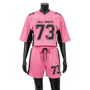 ชุดเสื้อฟุตบอลหญิง กางเกงขาสั้น ผ้าโพลีเอสเตอร์ GSM ทอแบบอินเตอร์ล็อค ระบายอากาศได้ดี สีชมพู-ดำ  พร้อมปักโลโก้ตามสั่ง ชุดผู้หญิง ผ้าฝ้าย 100% - Product Image 1