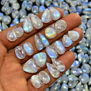 Lot de pierres précieuses en pierre de lune arc-en-ciel naturelle, formes variées, pour la fabrication de bijoux, 12x9x3mm 11x11x3mm, moyenne 11 carats - Product Image 1