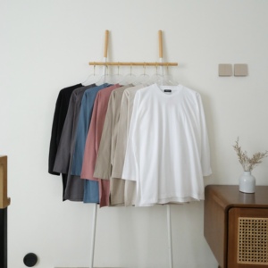 เสื้อยืดแขนยาวโอเวอร์ไซส์พื้นฐานสำหรับผู้หญิง ไซส์พลัส - Product Image 2