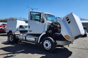 Tractor diésel de alta potencia 6x4, camión de servicio pesado para transporte logístico de carga comercial por carretera - Product Image 6