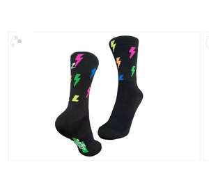 Chaussettes de sport mi-mollet absorbantes pour hommes et femmes avec logo personnalisable pour l'automne-hiver (logo positionné sur le dessous) - Product Image 3