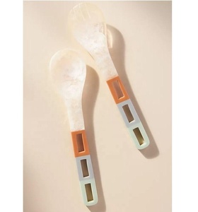 Ustensiles de service écologiques en résine pour salade, cuillère et fourchette à manche ondulé, faits à la main, durables, personnalisables, compatibles lave-vaisselle/micro-ondes/four - Product Image 4