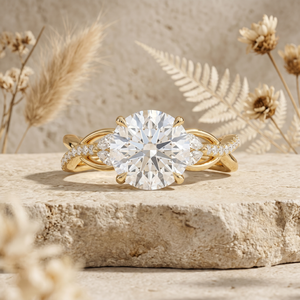 Anillo de Compromiso de Oro 14K con Moissanita Personalizado al por Mayor, Banda Trenzada Solitario con Piedras de Acento, Joyería Fina de Lujo - Product Image 3